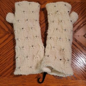Bejeweled fingerless knit gloves